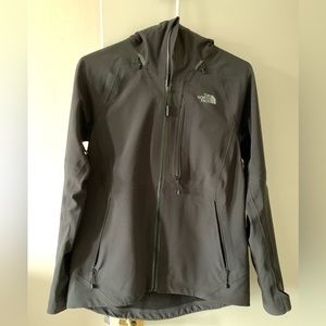 The North Face Women's Black Utility Jacket Hooded Softshell